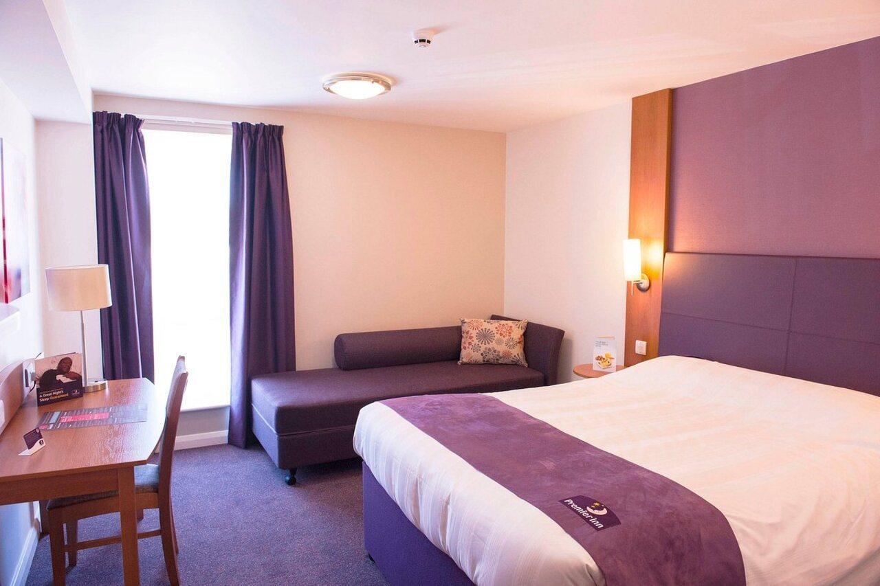 Premier Inn Lymington Exterior foto